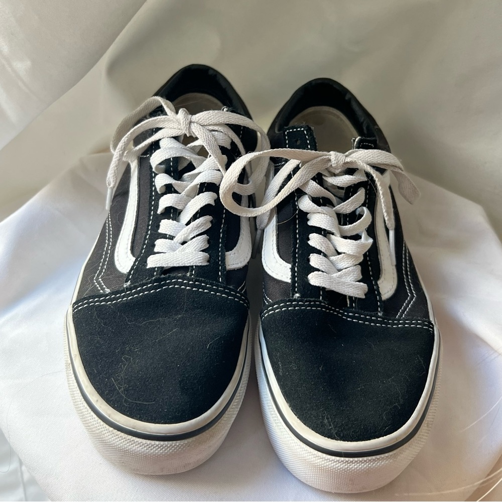 Black Vans Old Skool